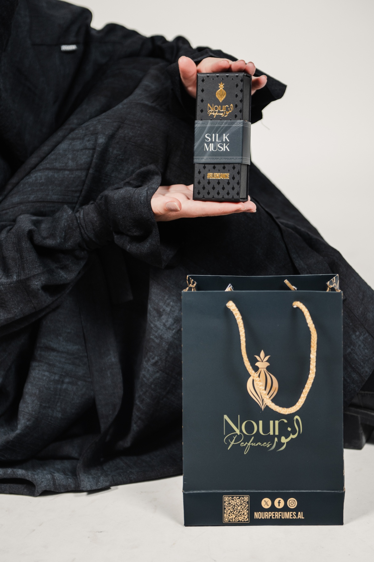 Nour Perfumes · Paketim dhuratë